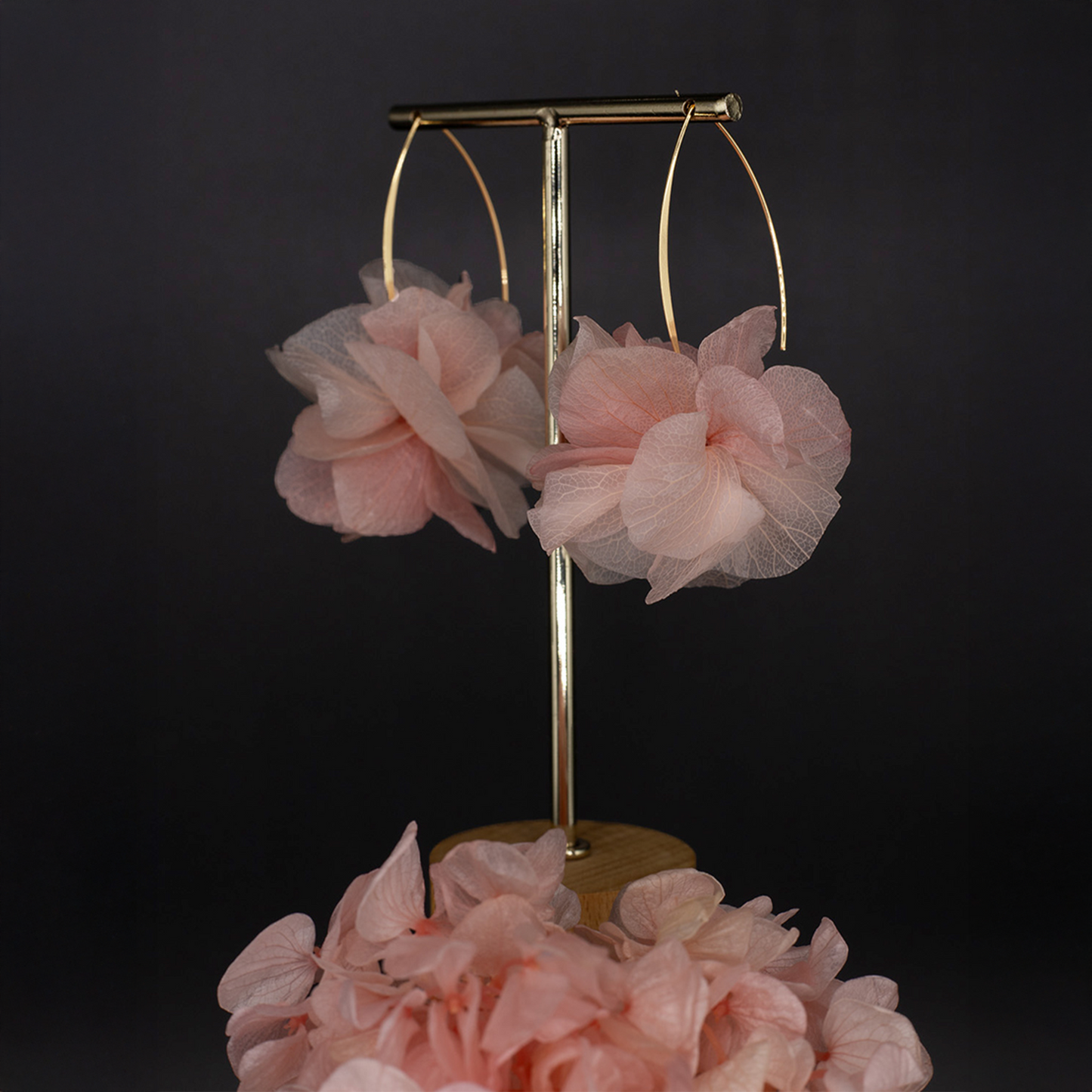 Boucles d'oreilles tiges - pétales roses clairs