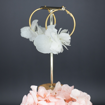 Boucles d'oreilles créoles - pétales blancs