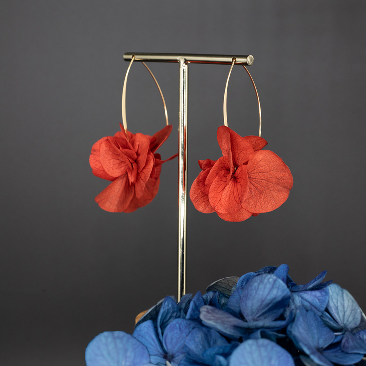 Boucles d'oreilles - tiges pétales corail