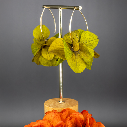 Boucles d'oreilles tiges - pétales kaki